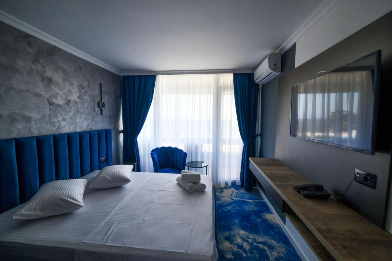 Hotel Topaz 4*