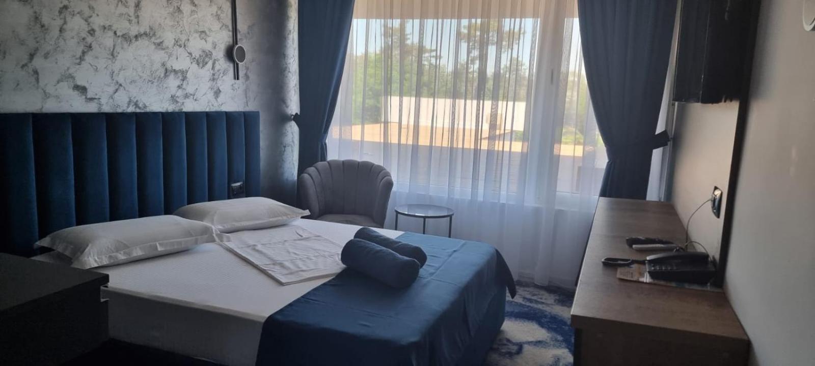 Topaz 4*